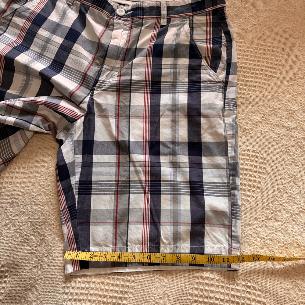 Roundtree & Yorke Shorts Men's 35w Blue and White Plaid 100% Cotton Straight Fit - Picture 7 of 13